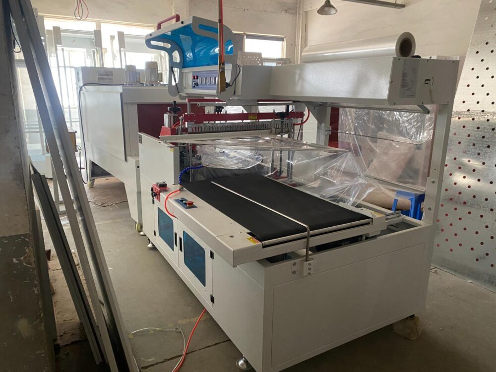 AUTOMATIC PACKAGING & Shrink Wrapping machine